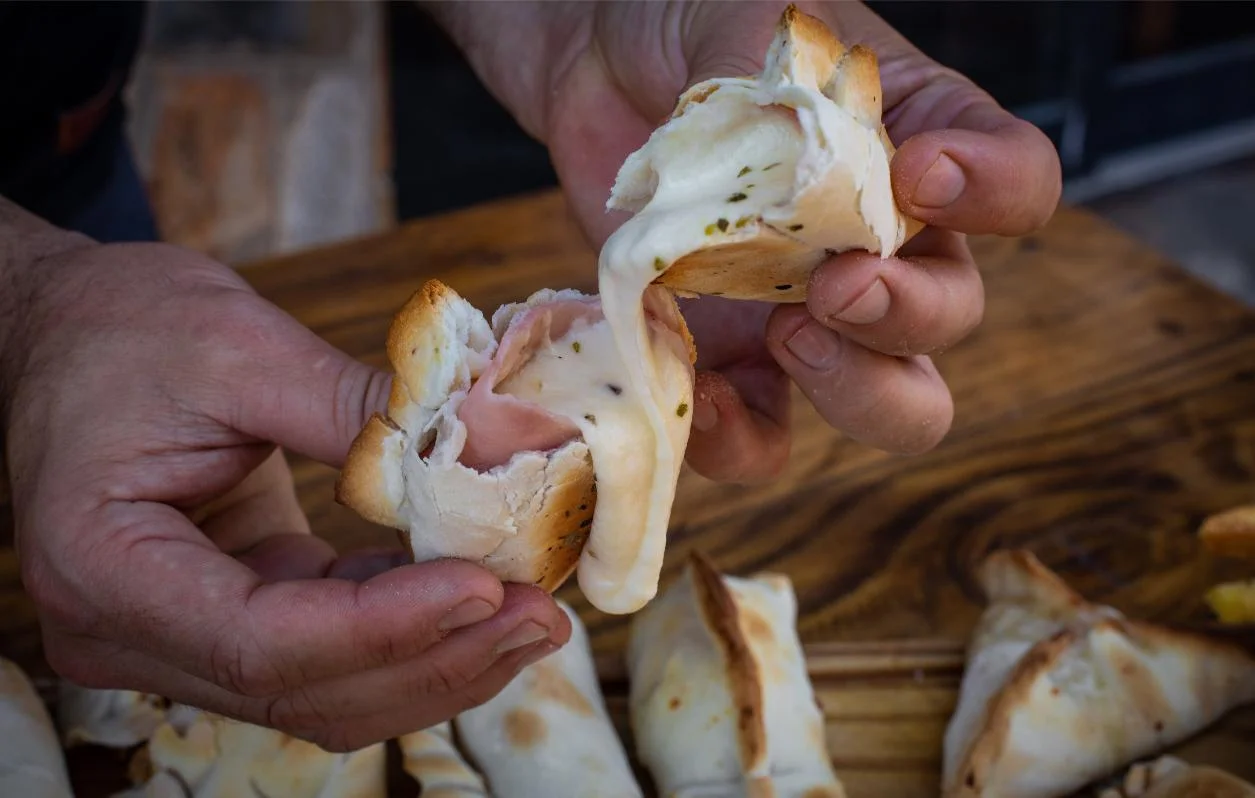 Empanada de Jamon y Queso